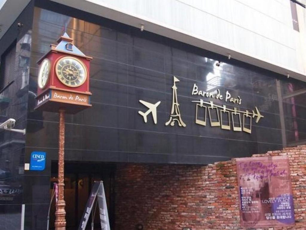 Baron De Paris Motel Seoul Bagian luar foto