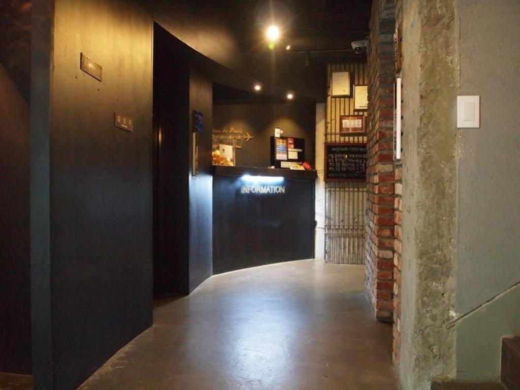 Baron De Paris Motel Seoul Bagian luar foto
